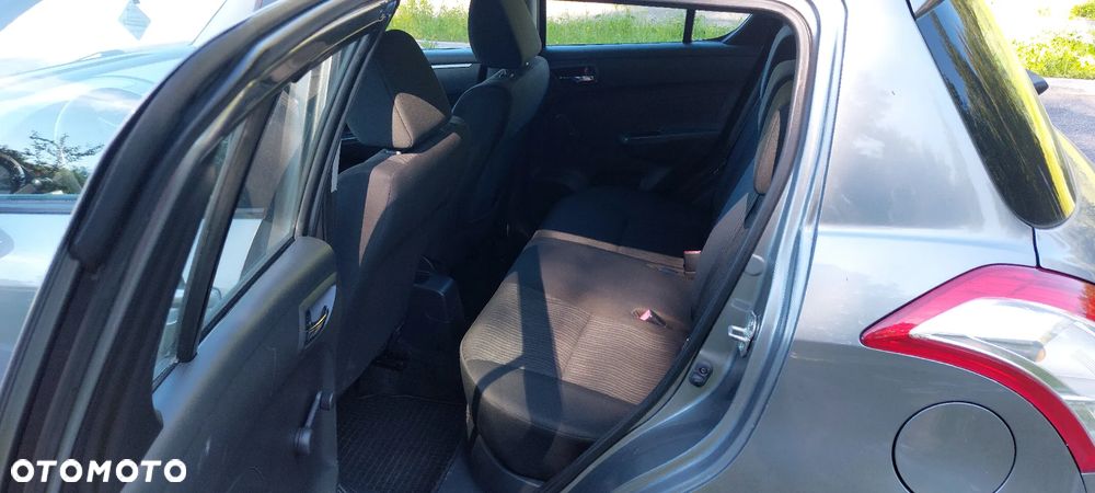 Suzuki Swift - 11