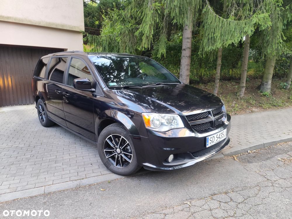 Dodge Grand Caravan 3.6 R/T - 7
