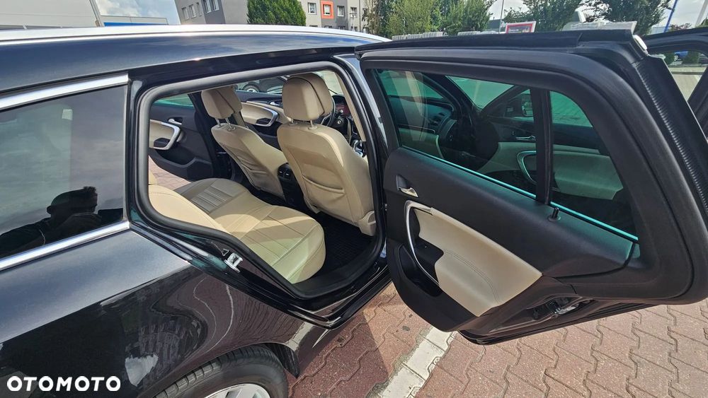 Opel Insignia 2.0 CDTI Cosmo - 11