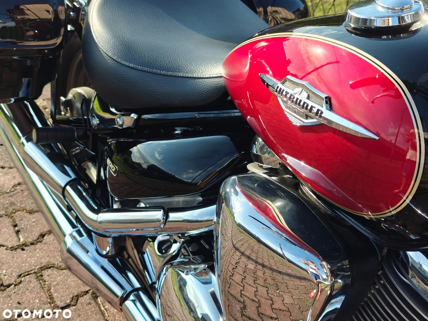 Suzuki Intruder - 4