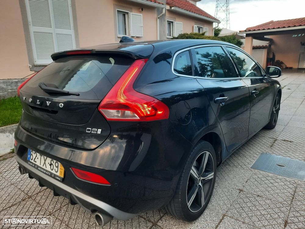 Volvo V40 D2 Geartronic RDesign - 4
