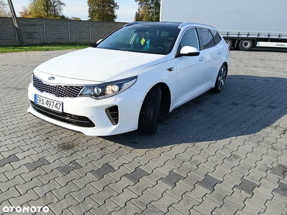 Kia Optima - 1