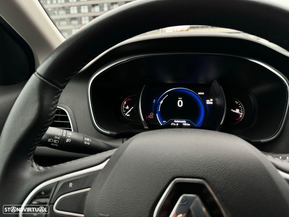 Renault Mégane Sport Tourer ENERGY TCe 130 LIMITED - 12