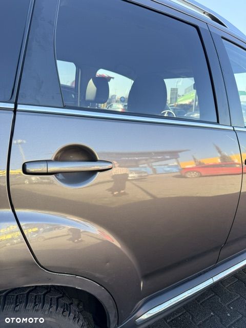 Mitsubishi Outlander 2.0 DID Instyle - 21