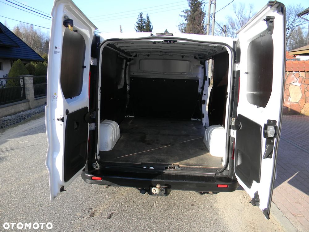 Opel Vivaro - 19