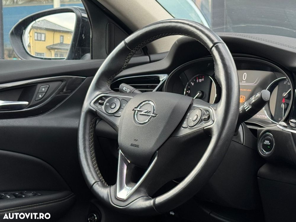 Opel Insignia - 10