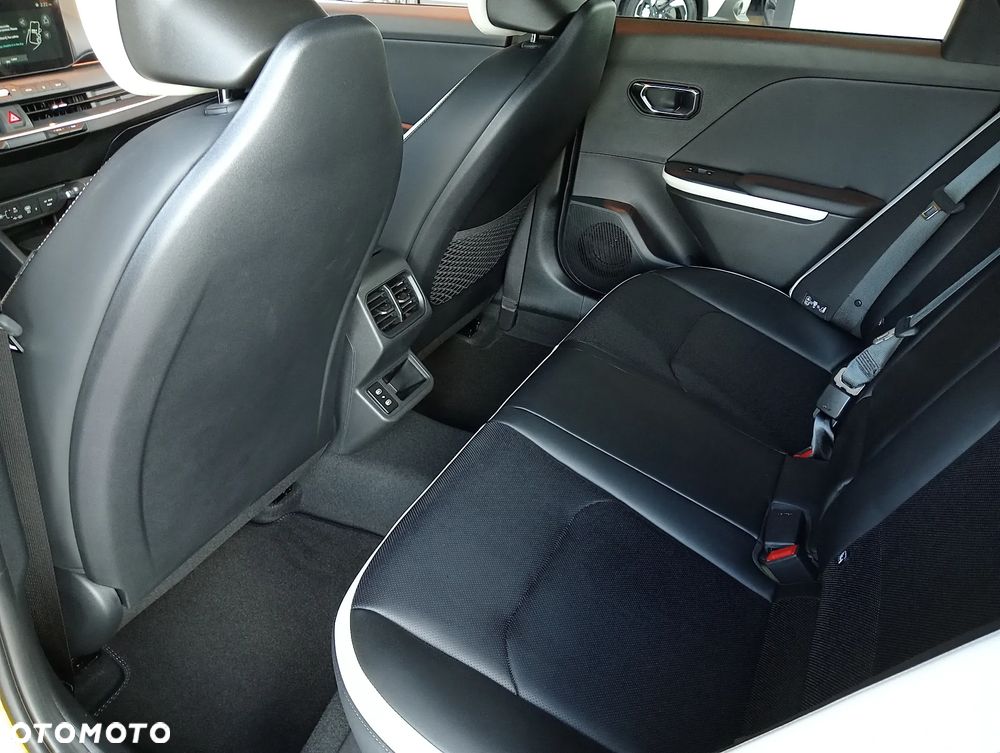 Kia K4 1.6 T-GDI GT Line - 6