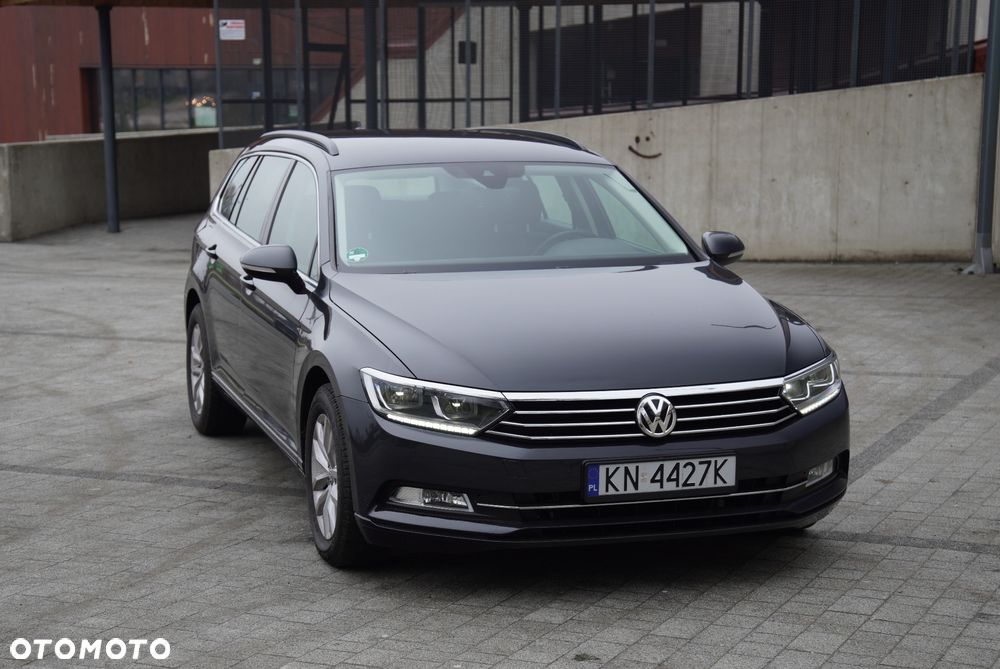Volkswagen Passat - 15