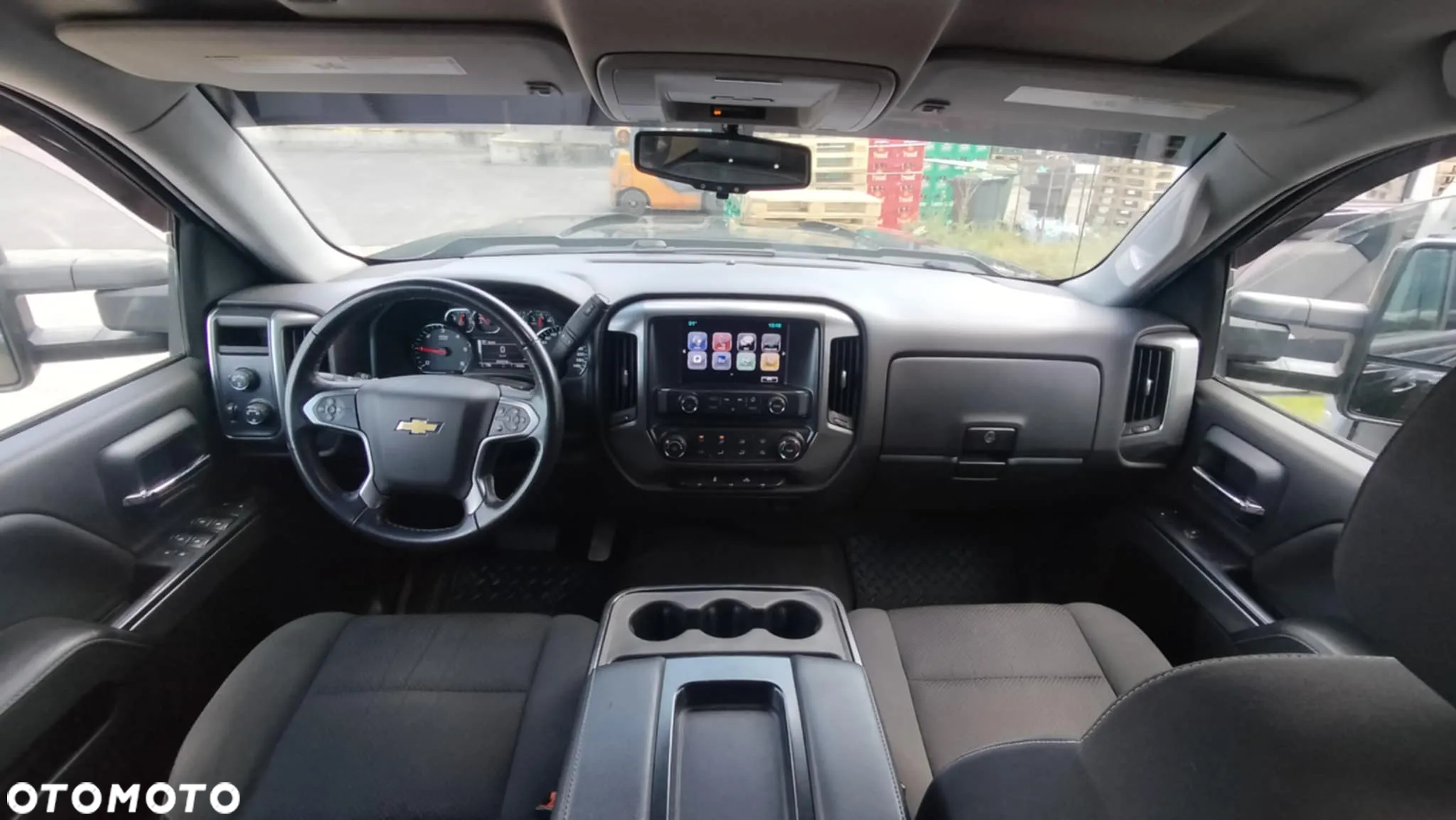 Chevrolet Silverado - 8
