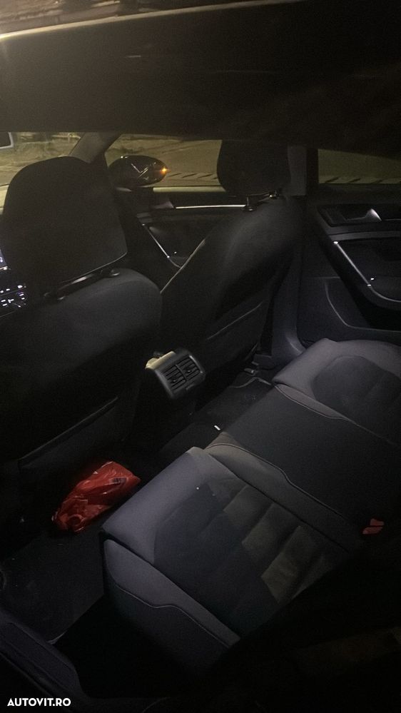 Volkswagen Golf 2.0 TDI BlueMotion Technology DSG Edition - 6