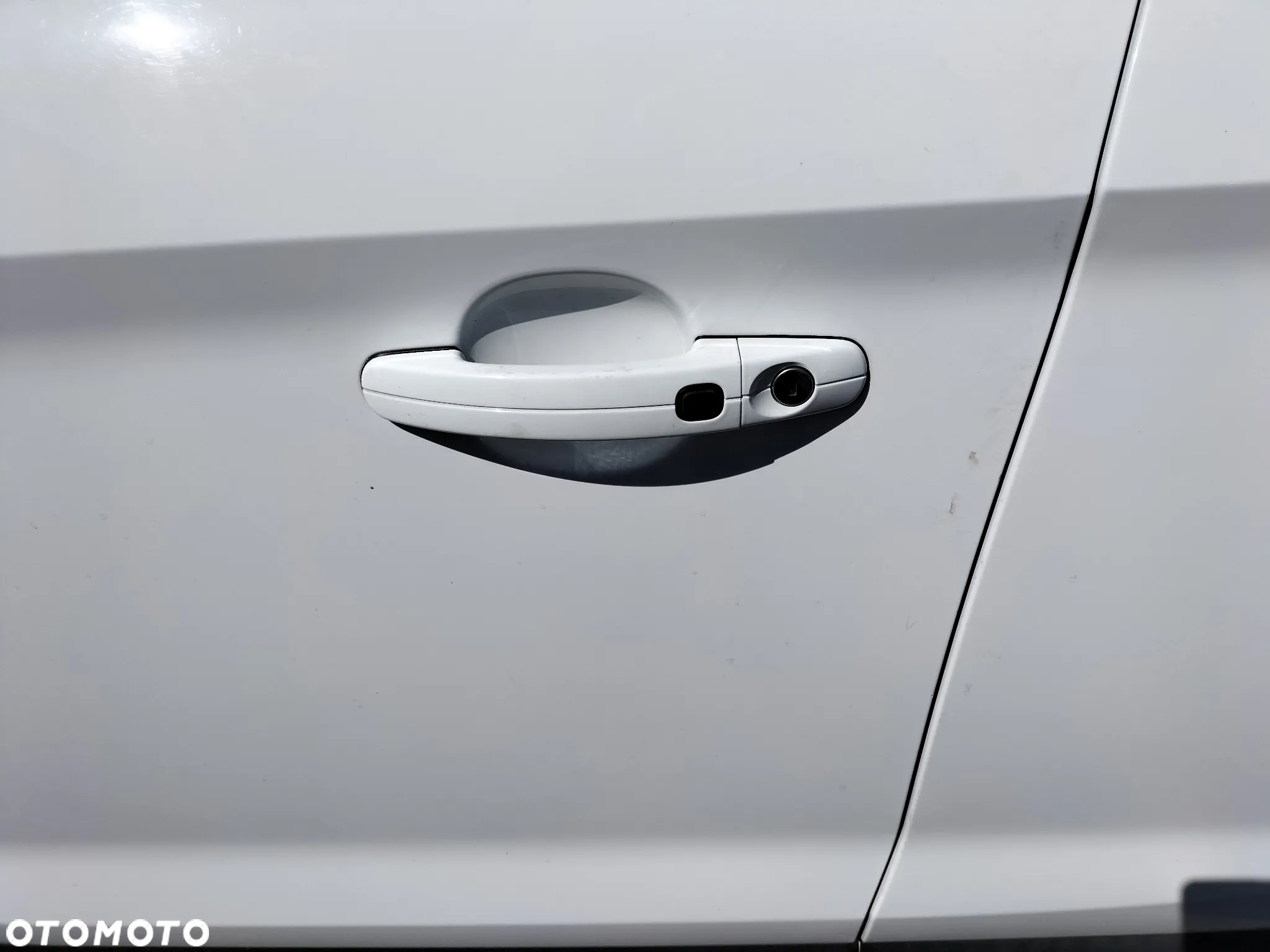 DRZWI PRAWE LEWE TYŁ  FORD KUGA I 2.0 TDCI 163KM 4X4 AUTOMAT KOD LAK. 58 FROZEN WHITE - 22