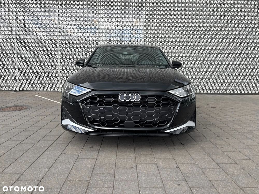 Audi A3 Limousine TFSI mHEV 110 kW Advanced S tronic - 2