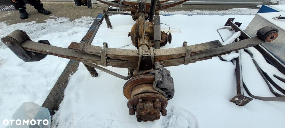 Iveco Daily 50c18 3,0HPI 14-21r resory 13 piór - 1