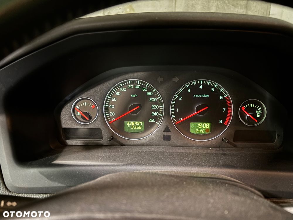 Volvo XC 70 AWD Momentum - 5