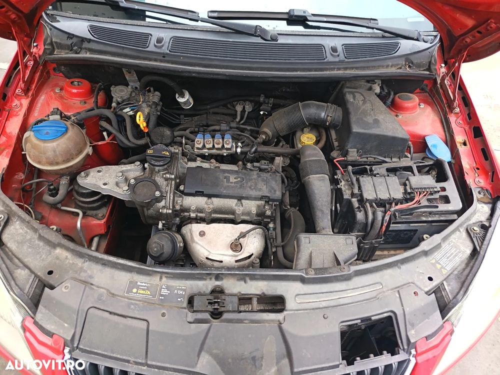 Dezmembram Skoda FAbia 2 break an fabr 2010 1.2 b - 2