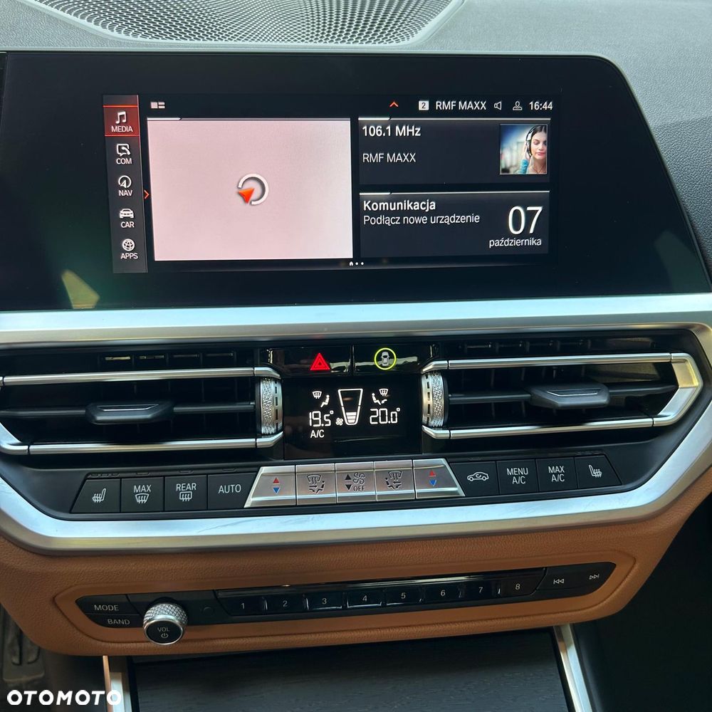 BMW Seria 3 330i xDrive M Sport sport - 15