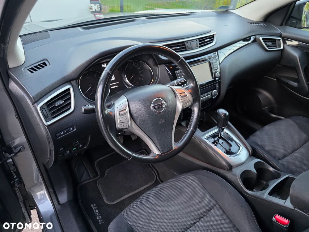 Nissan Qashqai 1.6 DCi Xtronic N-Connecta - 11