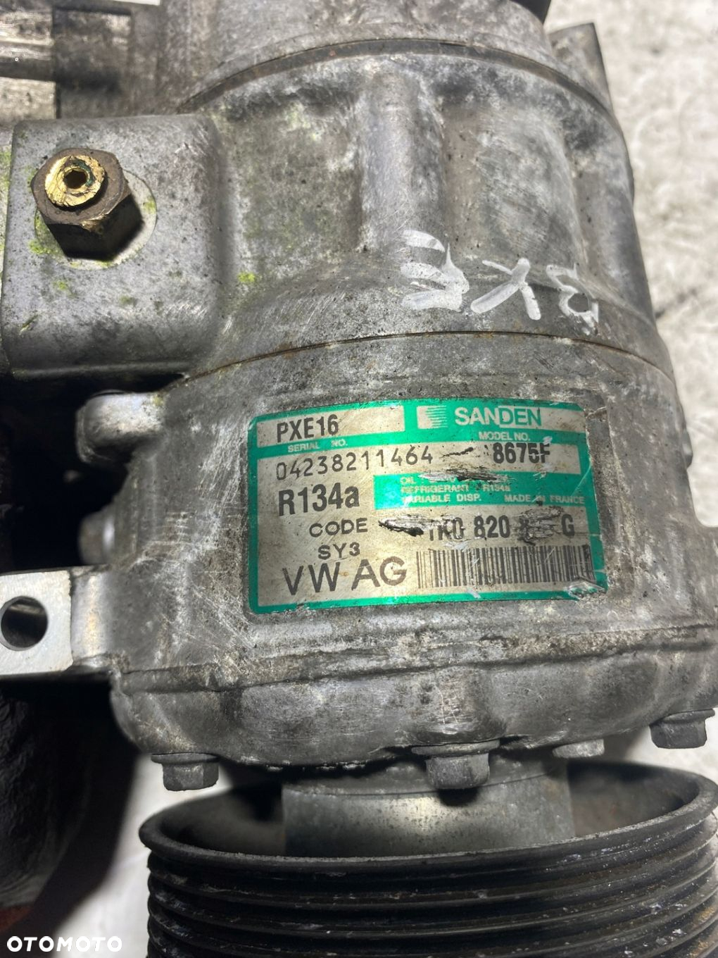 SPRĘŻARKA KOMPRESOR KLIMATYZACJI VW CADDY III PASSAT B6 1K0820803G 1.9 TDI - 2
