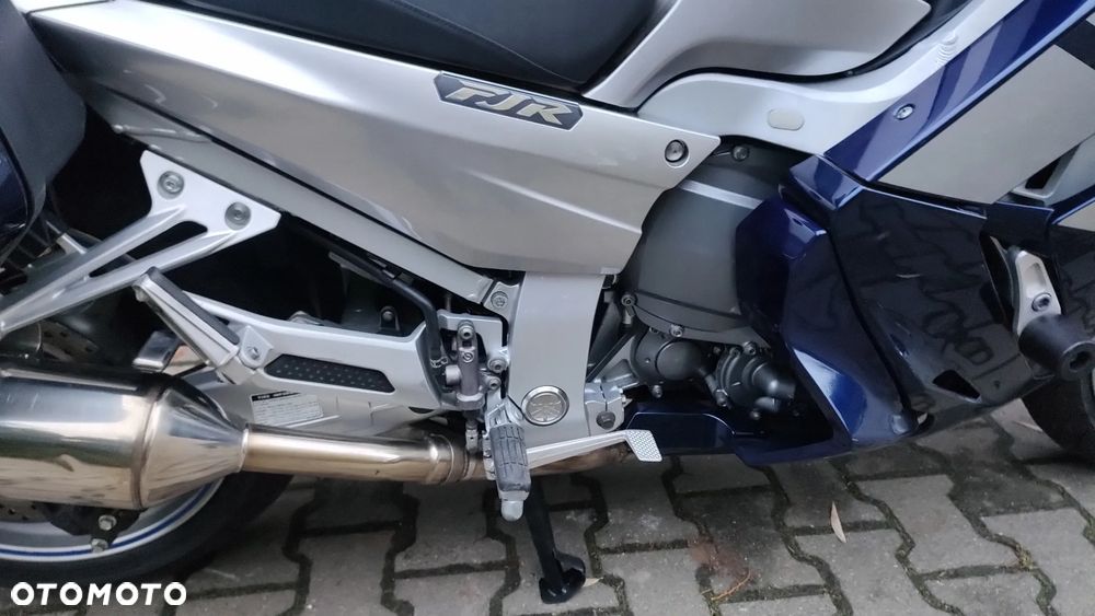 Yamaha FJR - 3