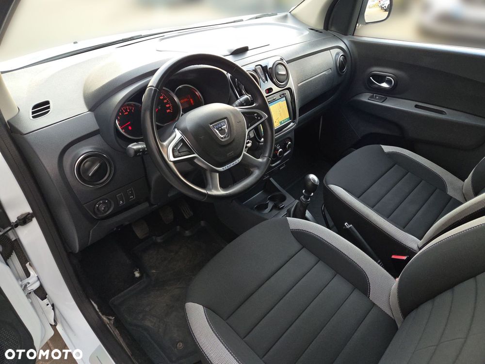 Dacia Lodgy 1.5 Blue dCi Stepway S&S EU6d - 14