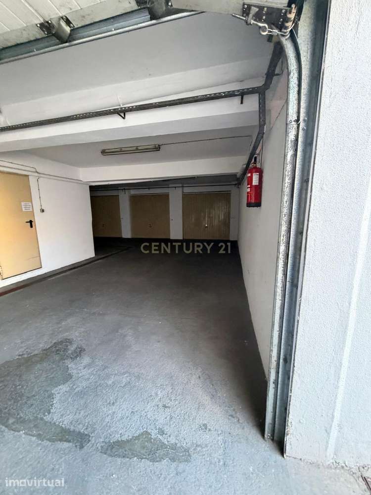 Garagem Box Fechada no Centro de Setúbal - Grande imagem: 3/12