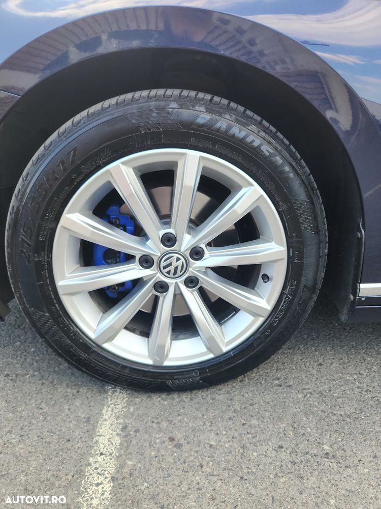 Volkswagen Passat - 10