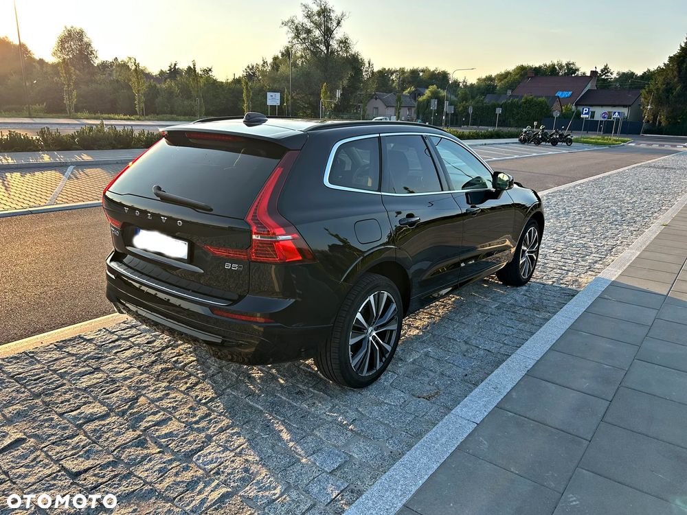 Volvo XC 60 B5 B AWD Plus Bright - 9
