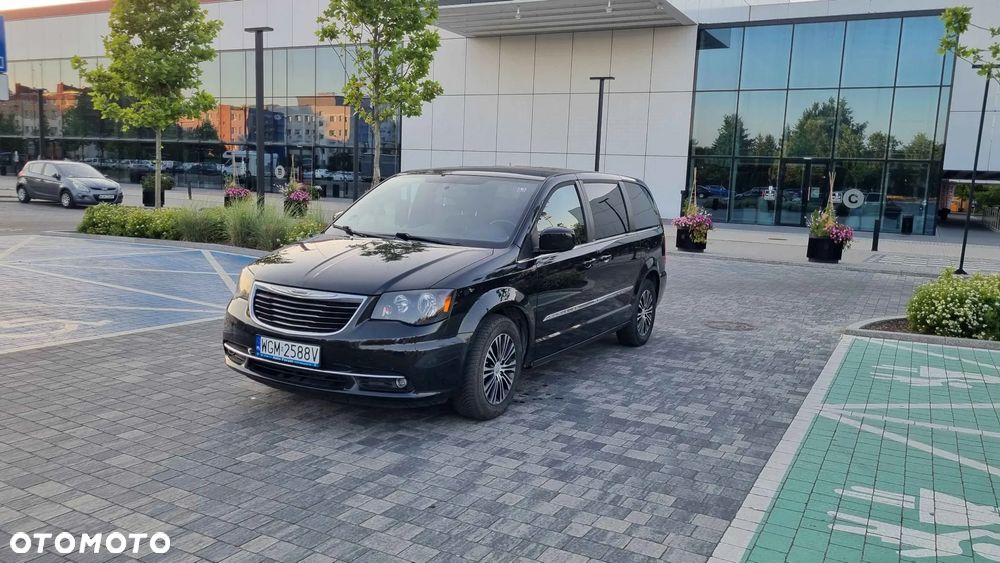 Chrysler Town & Country 3.6 Limited - 1