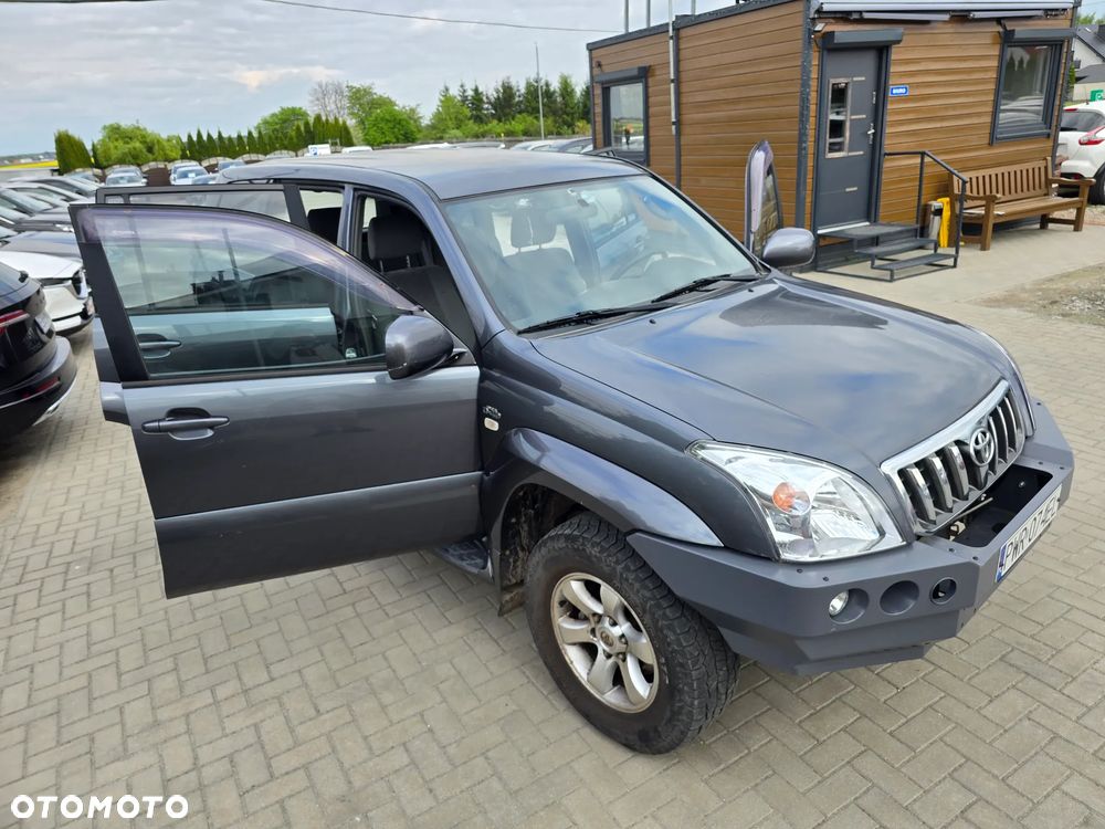 Toyota Land Cruiser - 33