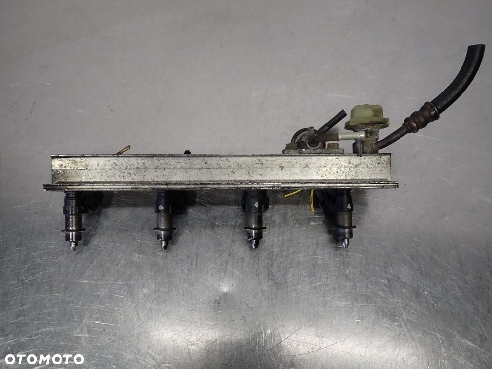 LISTWA WTRYSKOWA HONDA HR-V