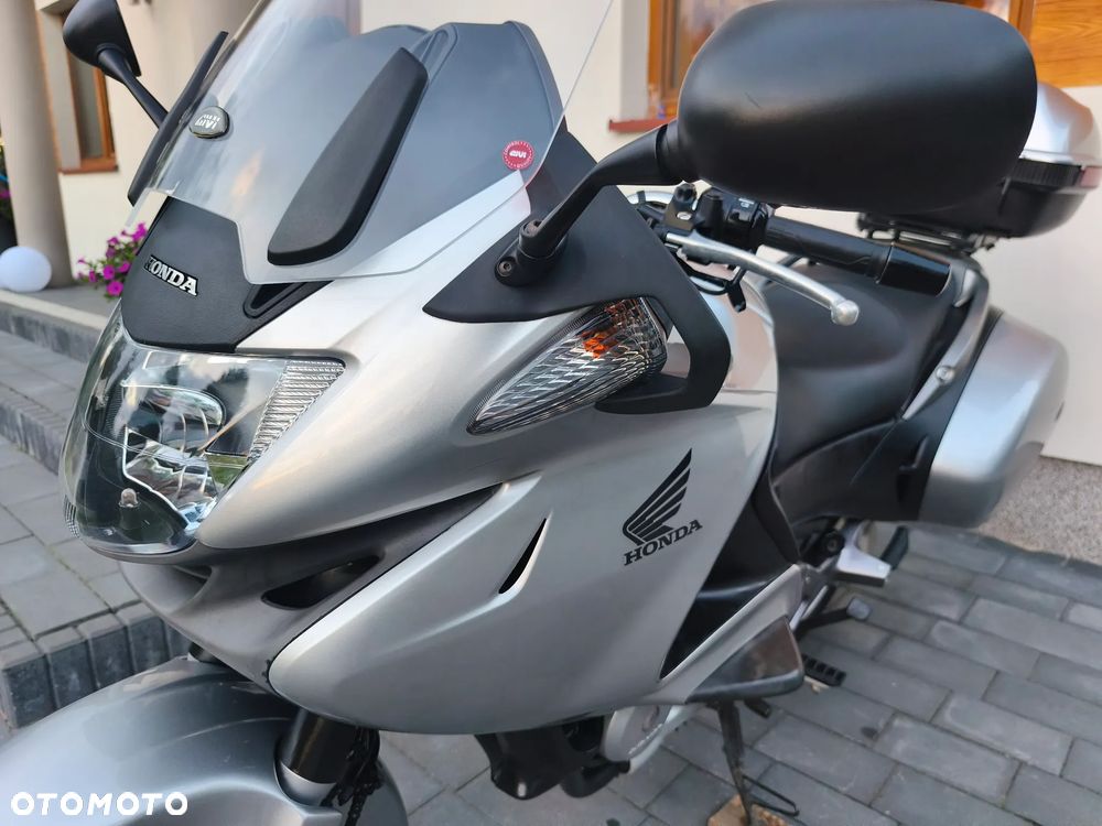 Honda NT - 22