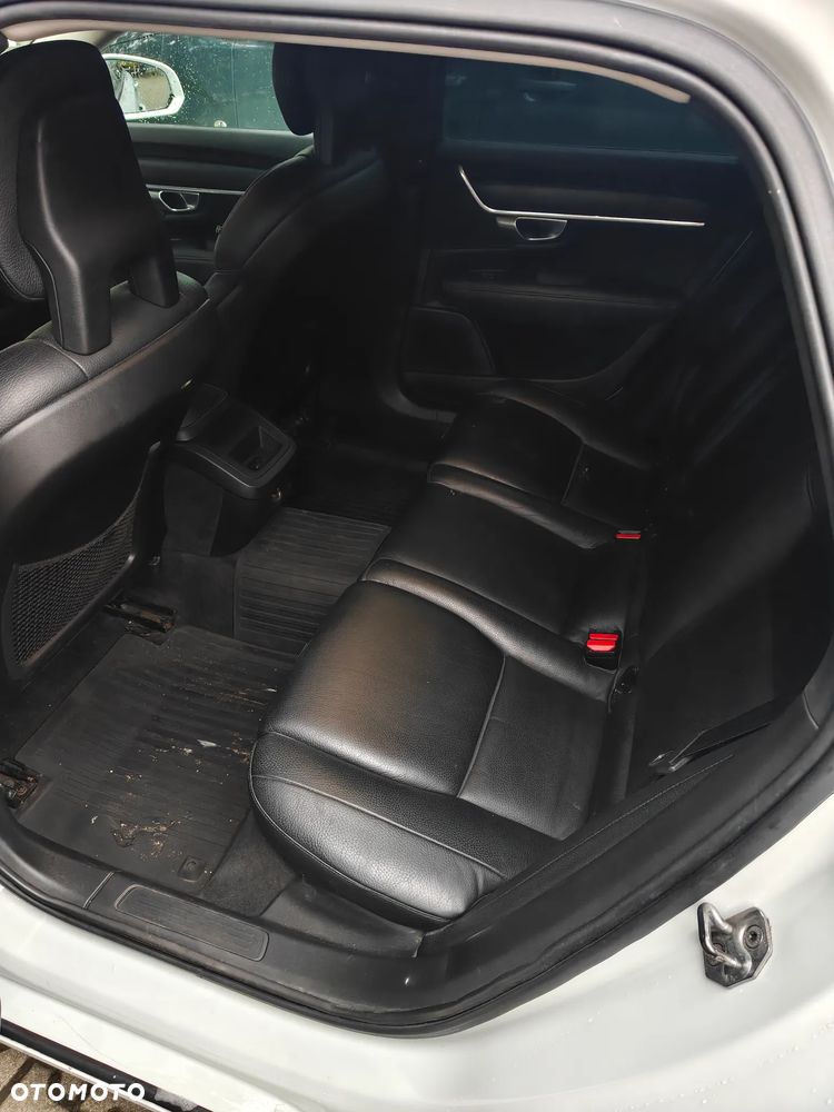 Volvo V90 D3 Momentum - 22