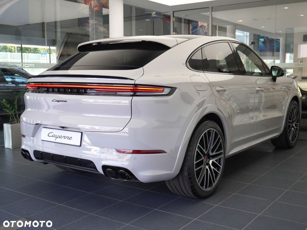 Porsche Cayenne Black Edition - 13