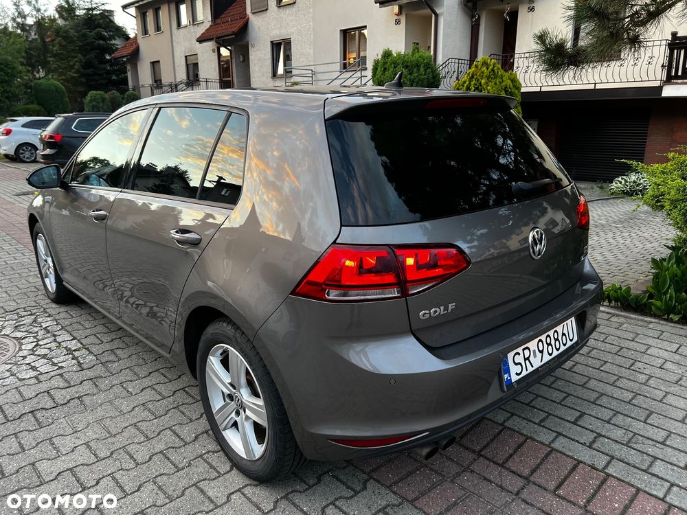 Volkswagen Golf 1.4 TSI BMT Highline - 26