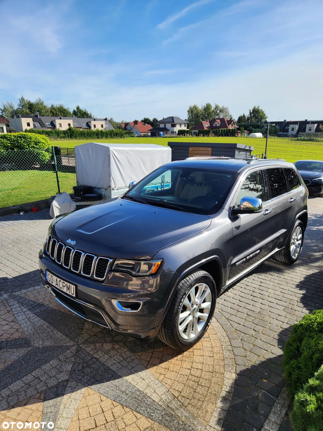 Jeep Grand Cherokee - 1