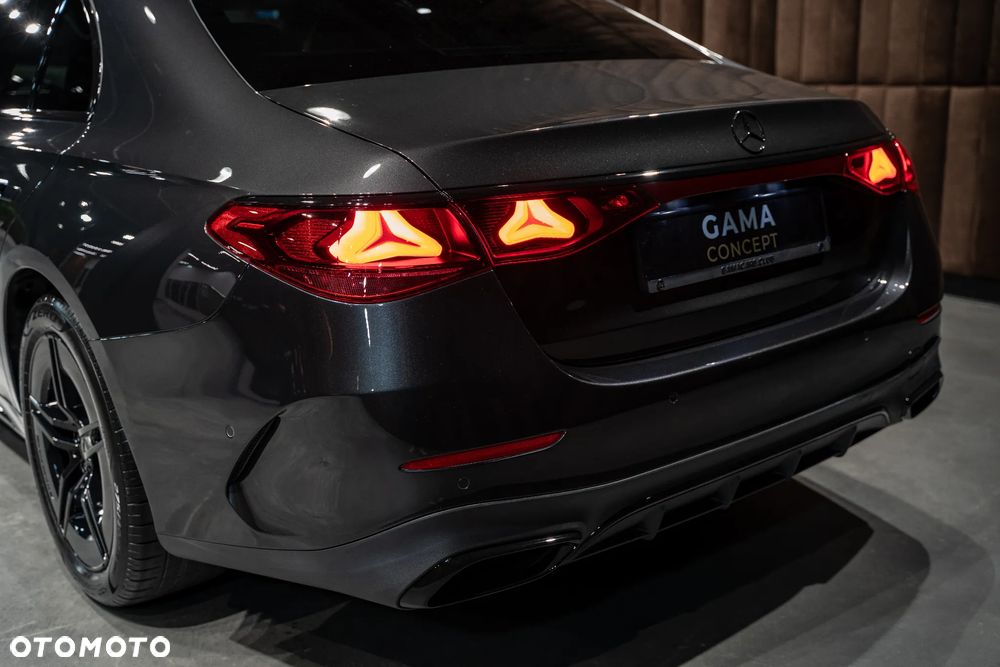 Mercedes-Benz Klasa E 220 d mHEV 4-Matic AMG 9G-Tronic - 7