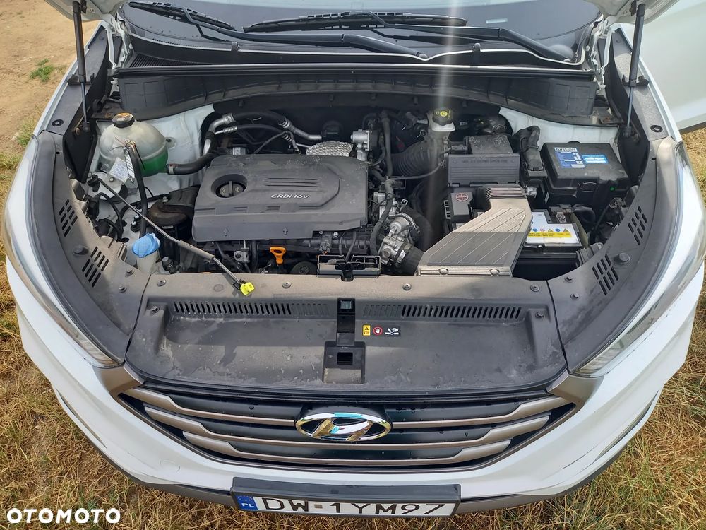 Hyundai Tucson 1.7 CRDI BlueDrive Style 2WD - 9