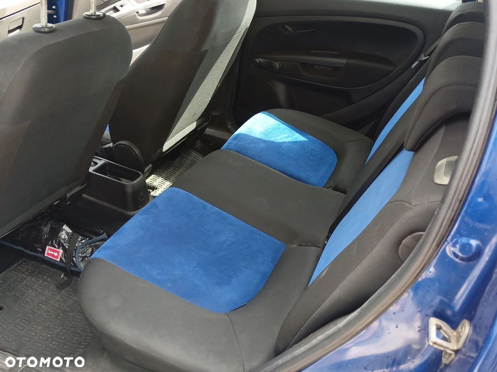 Fiat Grande Punto - 14