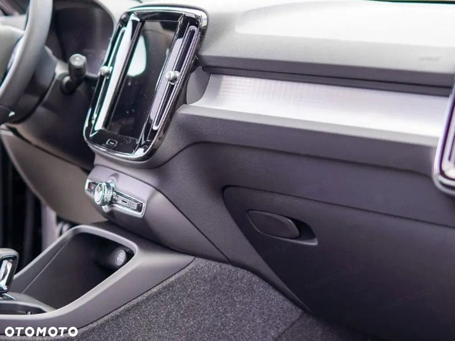 Volvo XC 40 - 9