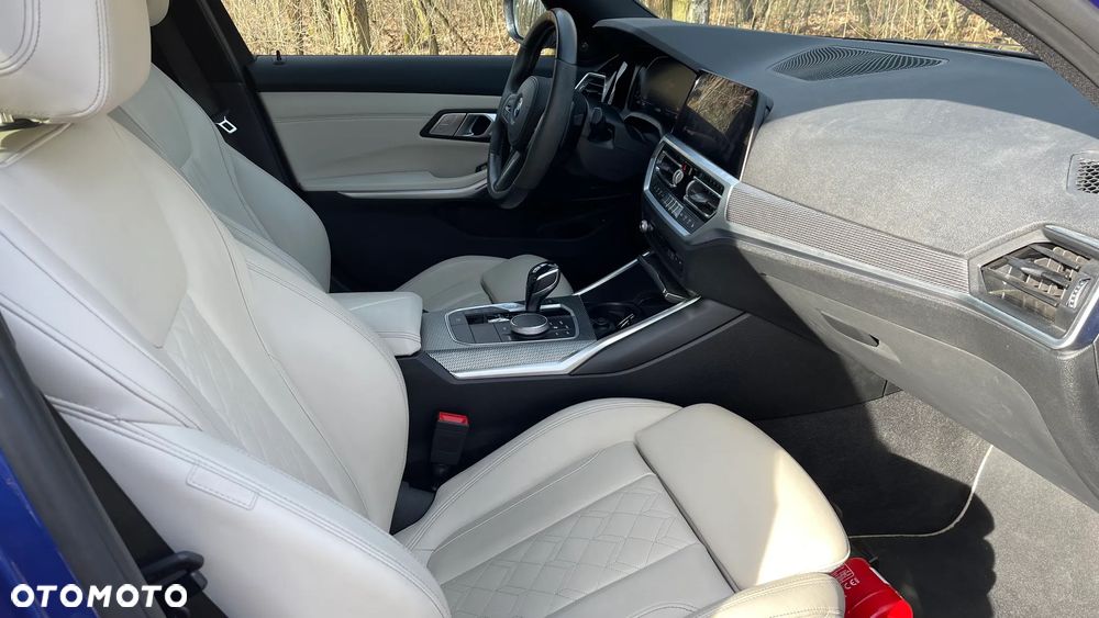 BMW Seria 3 330i xDrive M Sport sport - 19