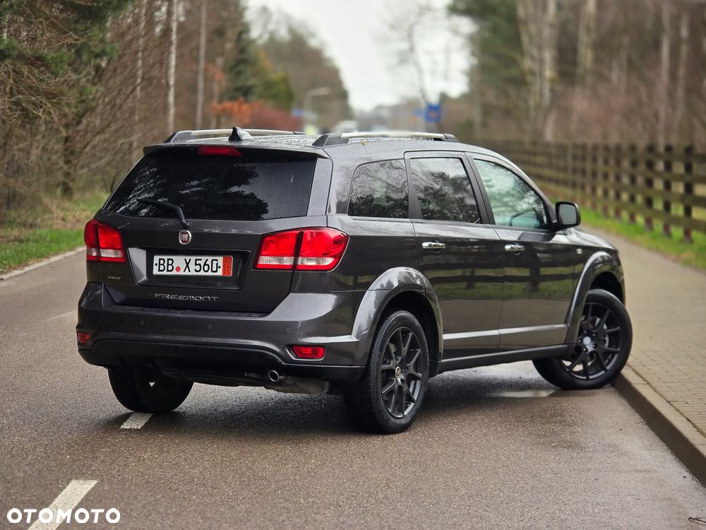 Fiat Freemont 2.0 Multijet Lounge AWD - 4