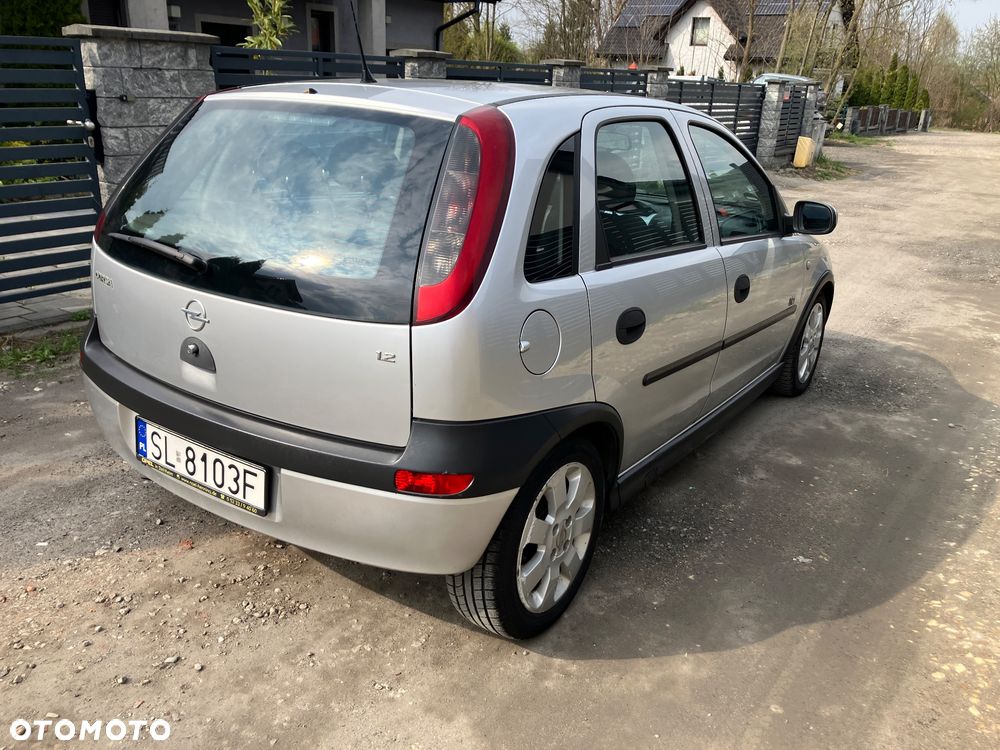 Opel Corsa 1.2 16V - 4