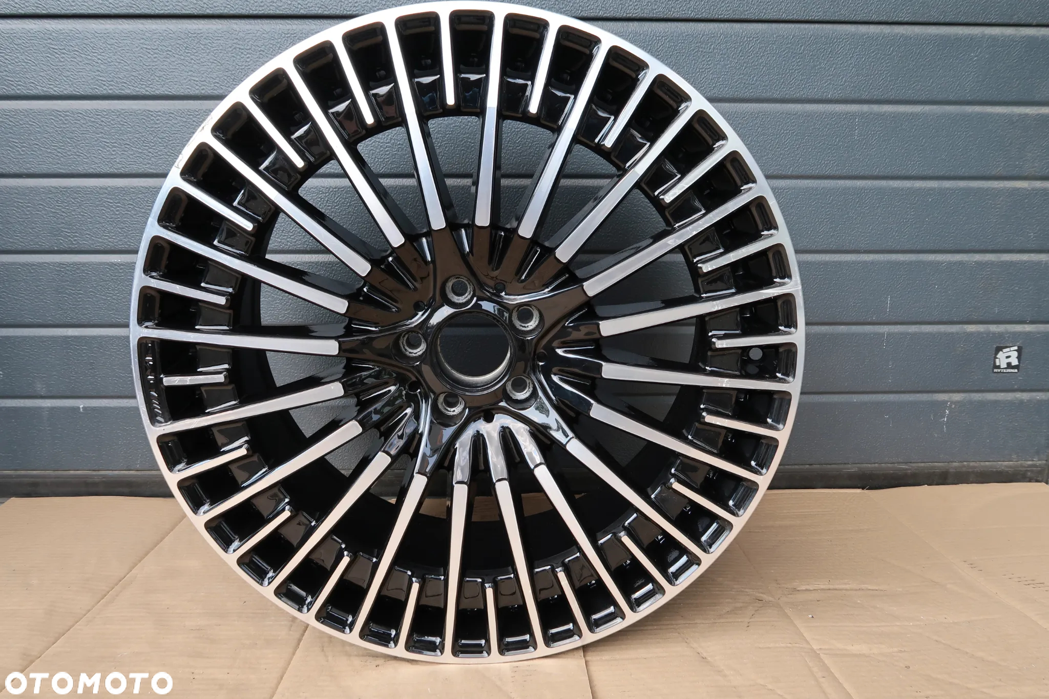 C22/C65/C64 FELGA MERCEDES A2974011500 9,5X21ET41,5 - 4
