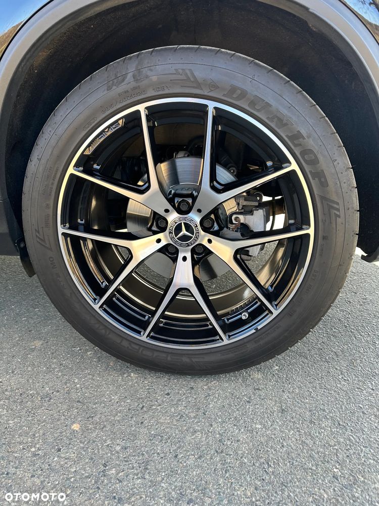 Mercedes-Benz GLC - 29