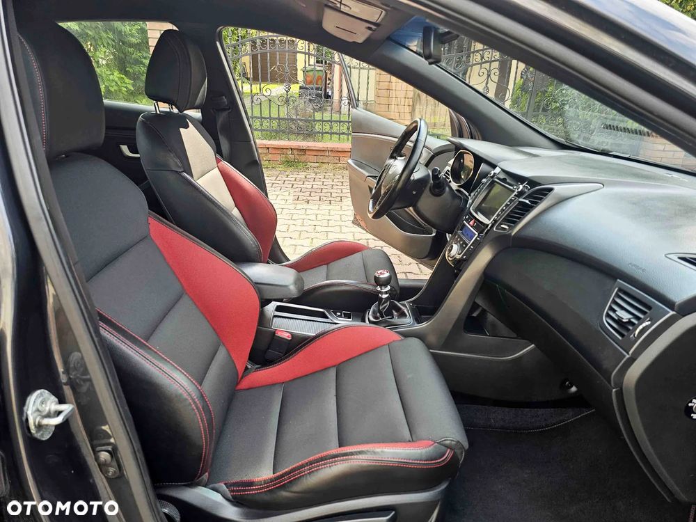 Hyundai i30 1.6 T GDI Turbo - 23