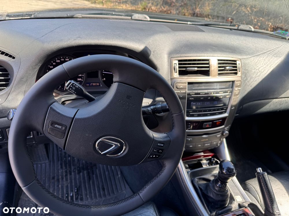 Lexus IS 220 D Prestige - 19