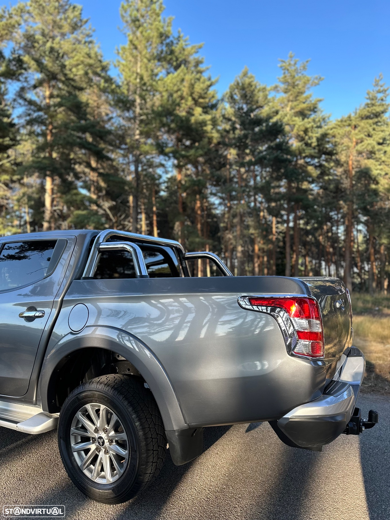 Mitsubishi L200 2.4 DI-D CD Intense Strakar 4WD - 13