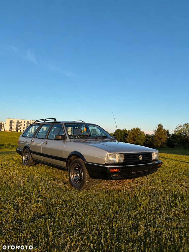 Volkswagen Passat - 2