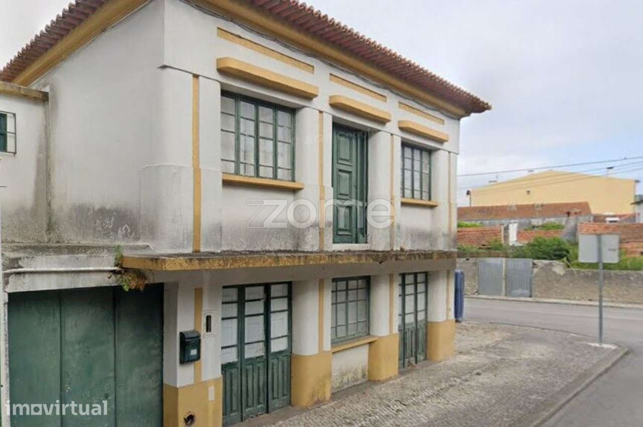 Moradia com Terreno de 2.585 m² | Potencial extraordinário - Grande imagem: 2/15