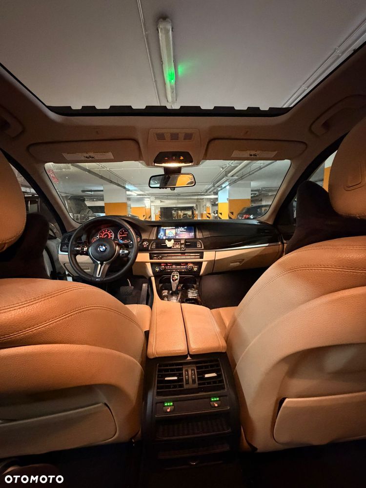 BMW Seria 5 528i xDrive - 6